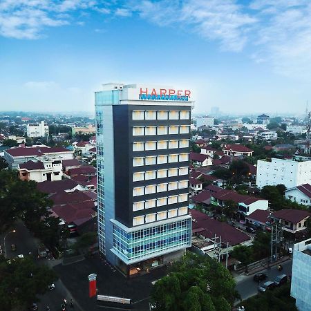 Hotel Harper Wahid Hasyim Medan By Aston Exterior foto