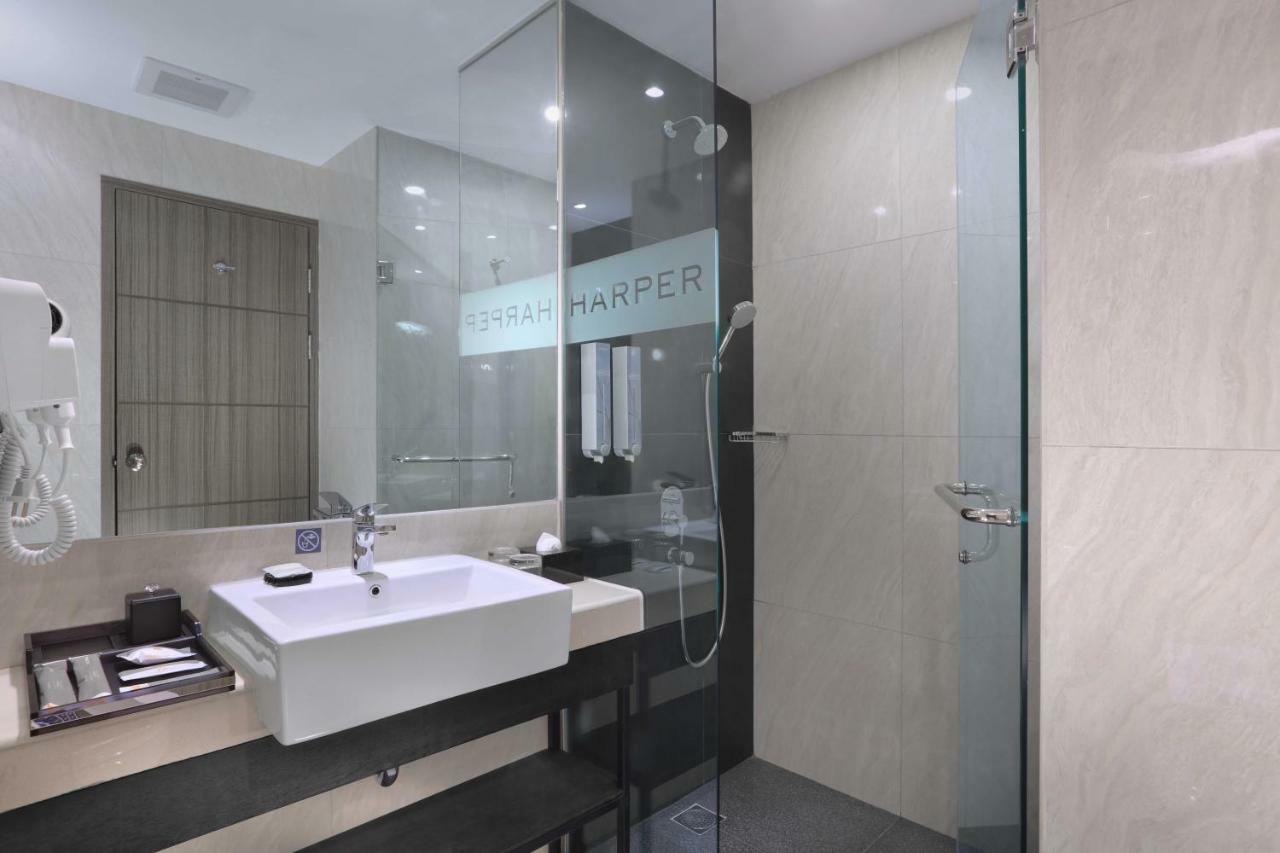 Hotel Harper Wahid Hasyim Medan By Aston Exterior foto